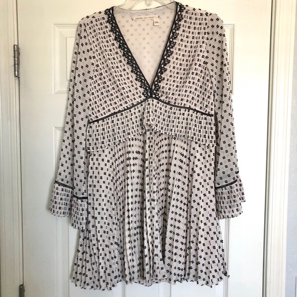 Never Worn Chelsea & Violet Clio Dot Mini Dress - Picture 3 of 5